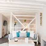 Dimilia Villa *