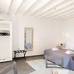 Dimilia Villa