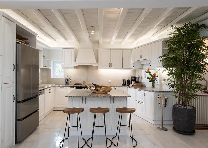 Villa Dimilia Plintri